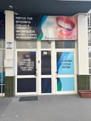 Clínica Dentária António e Meiri logo