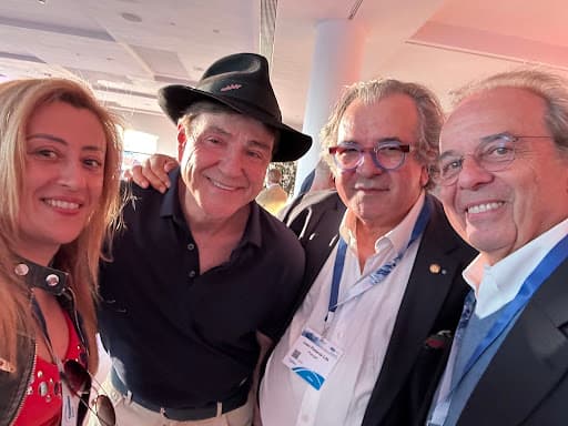 Clínica La Salete Alves logo