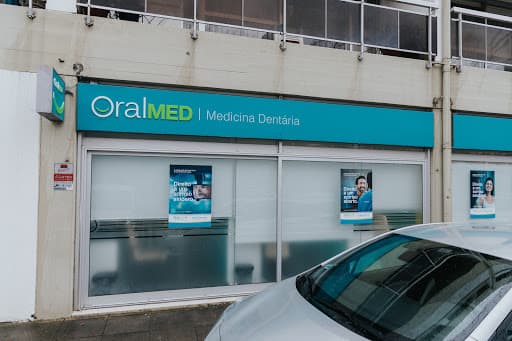 Clínica Dentária OralMED Ovar logo