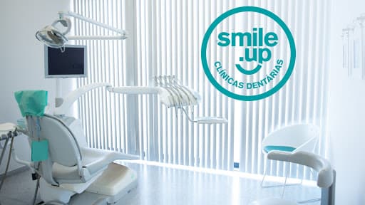 Clínica Dentária Smile.up Loulé logo