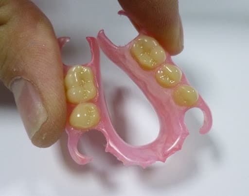 DentalCastro, Lda. logo