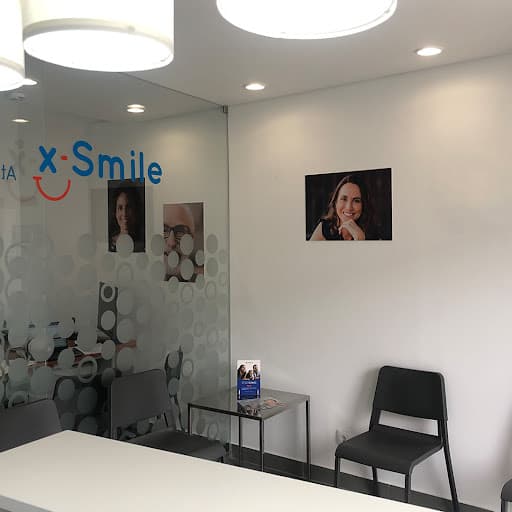 x-Smile logo