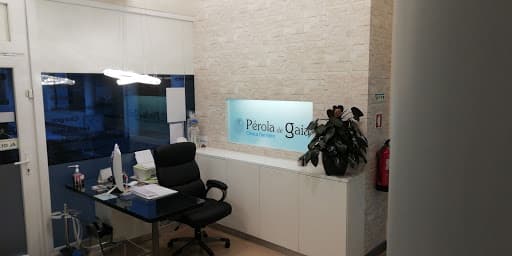 PÉROLA DE GAIA, CLÍNICA DENTÁRIA logo
