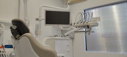 MDS Dentaclinic logo