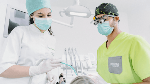 Dentárias V-Promed Clinic logo