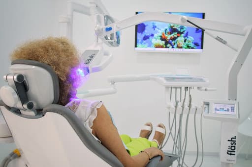 Clínica Dentária Quarteira - Instituto Vilas Boas logo