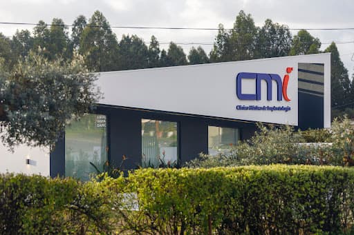 CMI - Clínica Médica de Implantologia logo