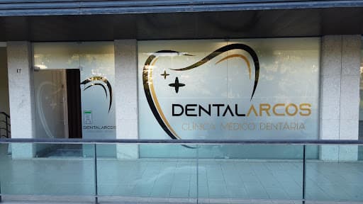 DentalArcos - Clínica Médico Dentária logo