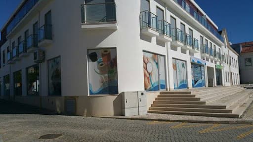 Clínica Médica e Dentária Encontro num Sorriso logo