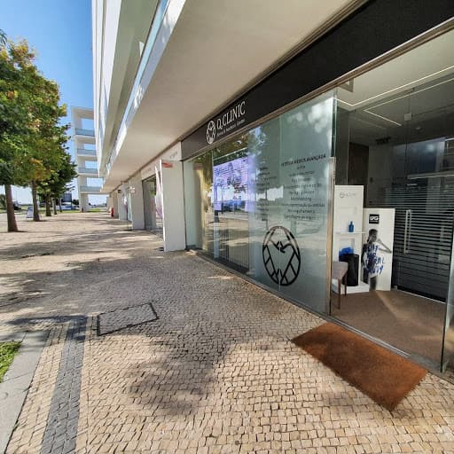 Q.Clinic - Dental & Aesthetic Center. Clínica dentária e estética em Póvoa de Varzim - Porto logo