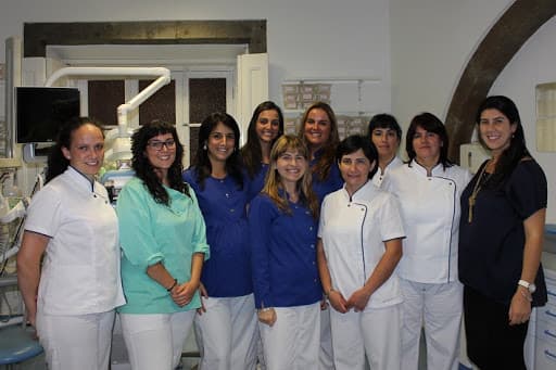 Clínica Dentária da Rua Direita de Joana Flores Garcia logo