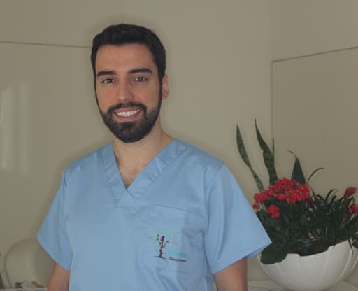 MedRio- Clínica dentária logo
