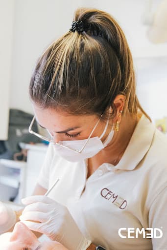 CEMED - Clínica Dentária logo