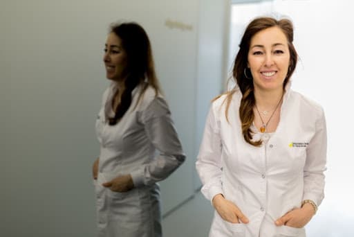Clínica Médica Dentária - Dra. Marta Novais logo