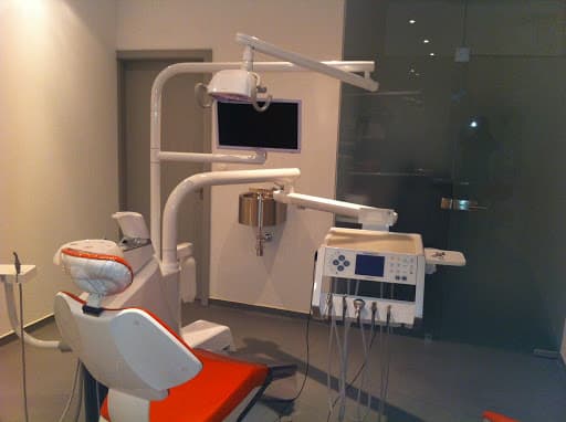 Clinica Médico - Dentária e Implantologia, Dr. Ricardo Gonçalves logo