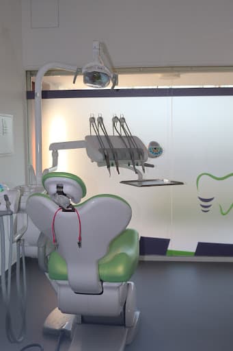 DentalStrahm logo